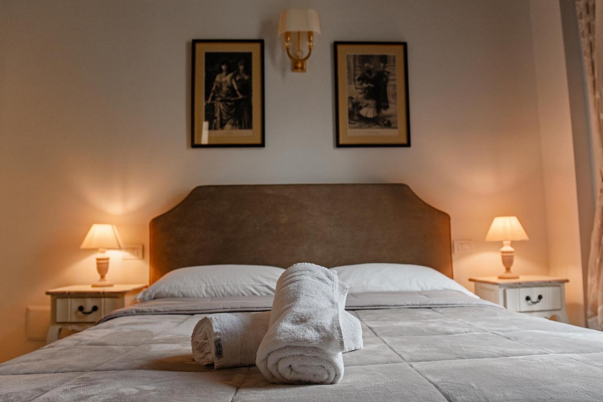 Al Centro Luxury Home Caserta Ngoại thất bức ảnh