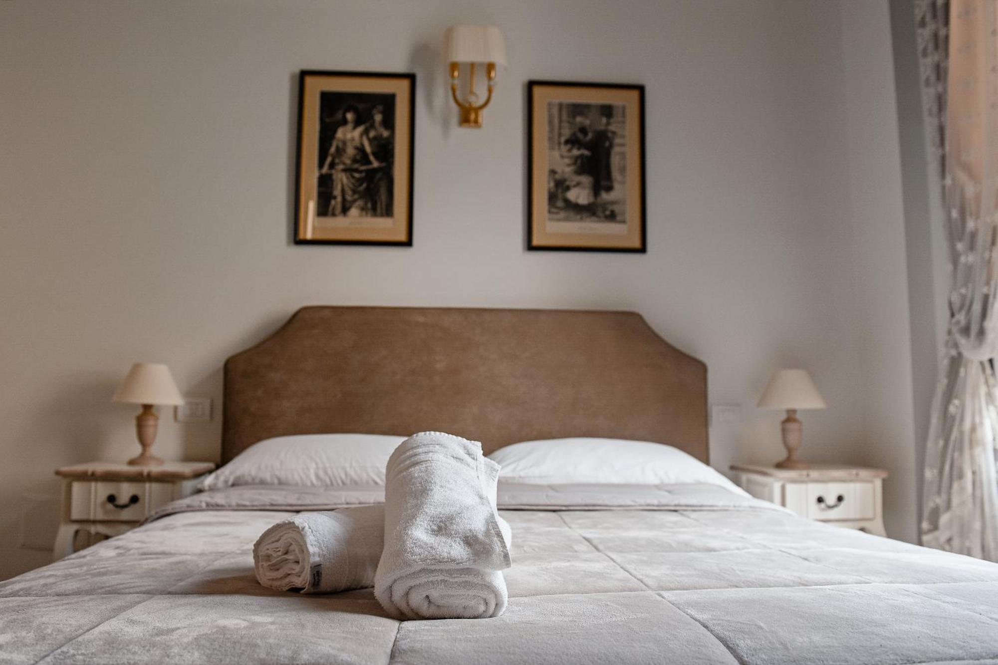 Al Centro Luxury Home Caserta Ngoại thất bức ảnh